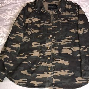 Forever 21 Camo blazer